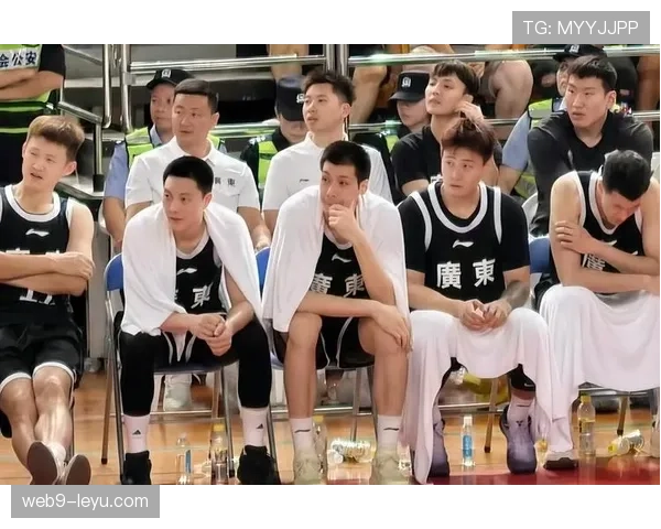 球迷热议赛场风云:互动社区引爆体育话题新潮流 球迷热议赛场风云:互动社区引爆体育话题新潮流