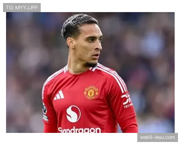 安东尼重返赛场引热议，职业生涯波折历程引关注