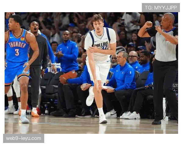 新赛季球员表现引爆热议,未来超级明星崭露头角引关注 新赛季球员表现引爆热议,未来超级明星崭露头角引关注