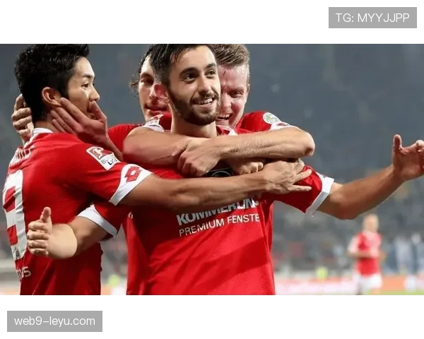 霍芬海姆锋线火力全开，连胜势头引关注