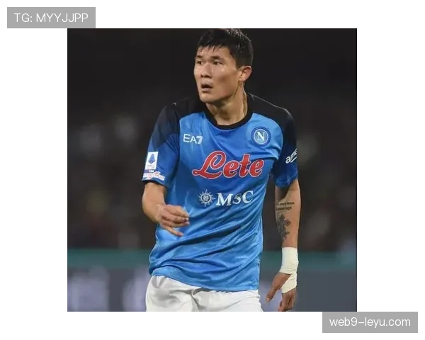 金玟哉与拉莫斯比较