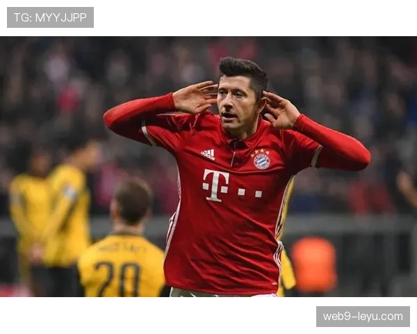 莱万金球争议：是否足坛最大错失与评选标准分析